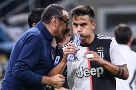 Sarri y Paulo Dybala en la Juventus