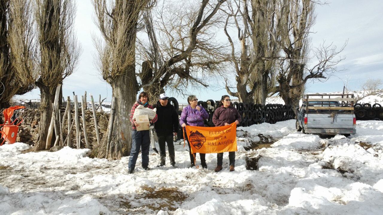 Grupos solidarios asisten a los puesteros aislados de Malargüe.  | Foto: gentileza