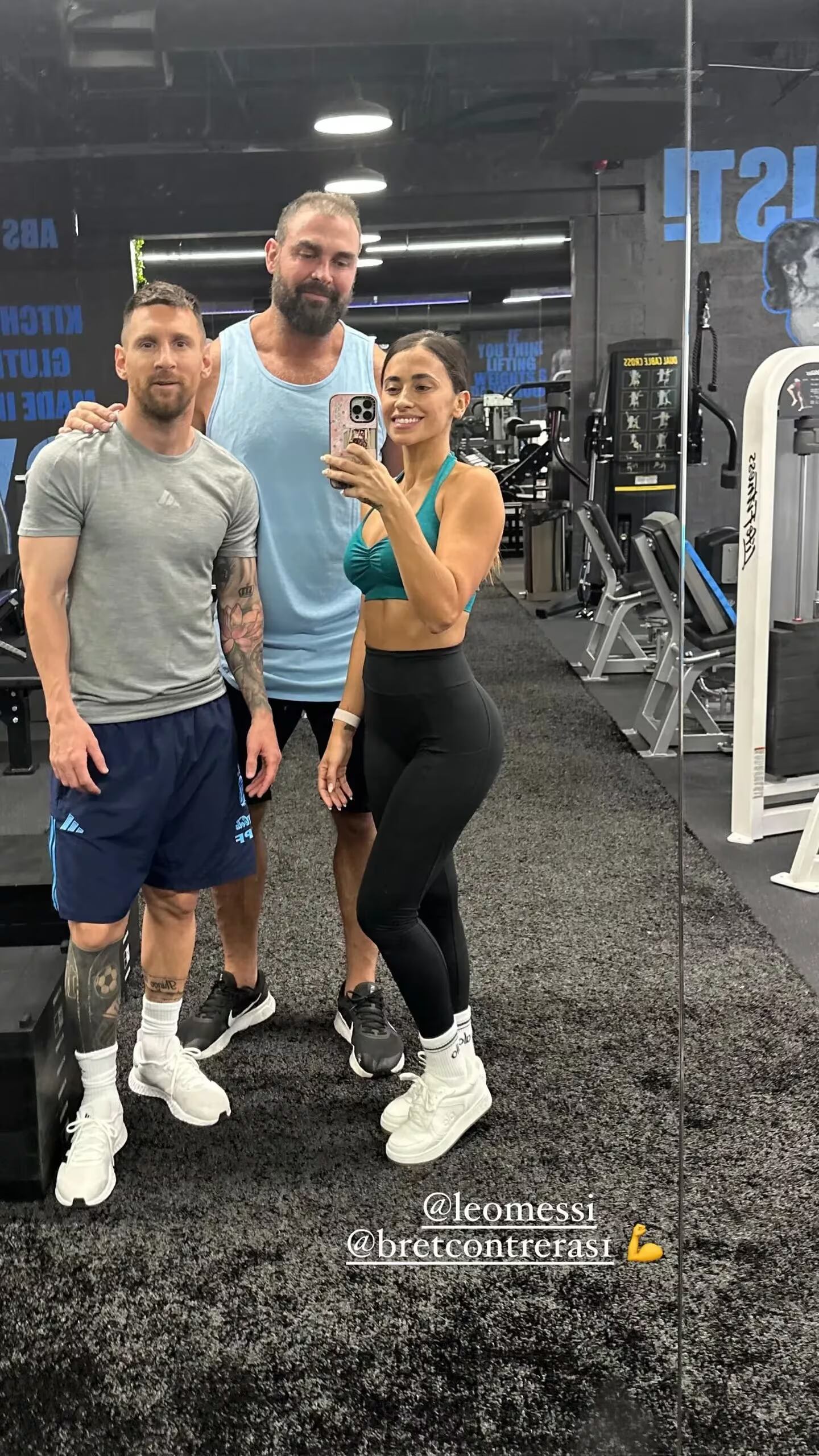 Lionel Messi y Antonela Roccuzzo entrenaron juntos en el "Laboratorio de Glúteos". Gentileza: Instagram @antonelaroccuzzo.