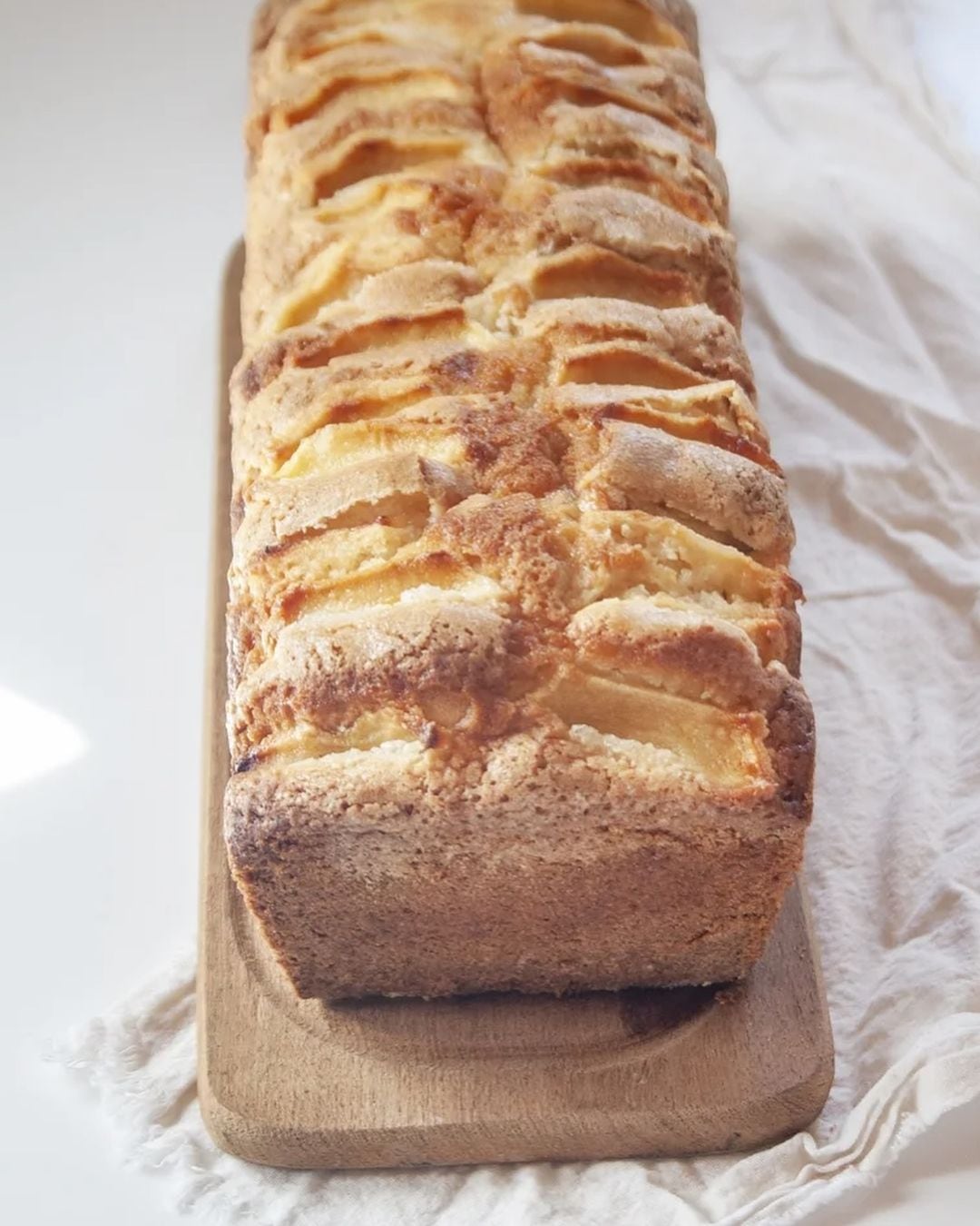 Budín de manzana y yogur. Foto Instagram @ soyaldigutierrez.