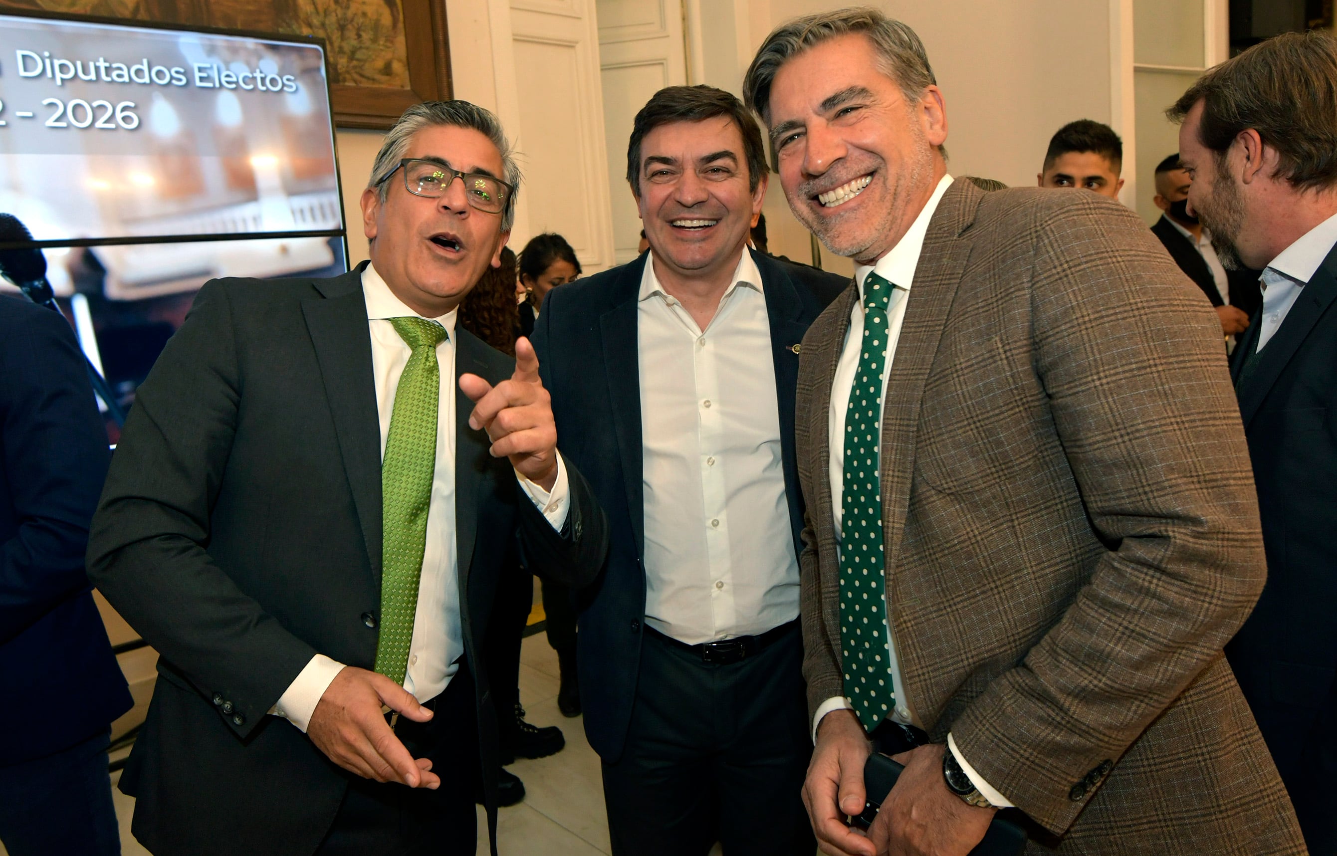 28 de abril 2022 Mendoza  Políticas

Asumieron los Diputados Provinciales en el Legislatura
En la foto Marcelo Romano, Omar De Marchi y Mario Vadillo

Foto: Orlando Pelichotti / Los Andes