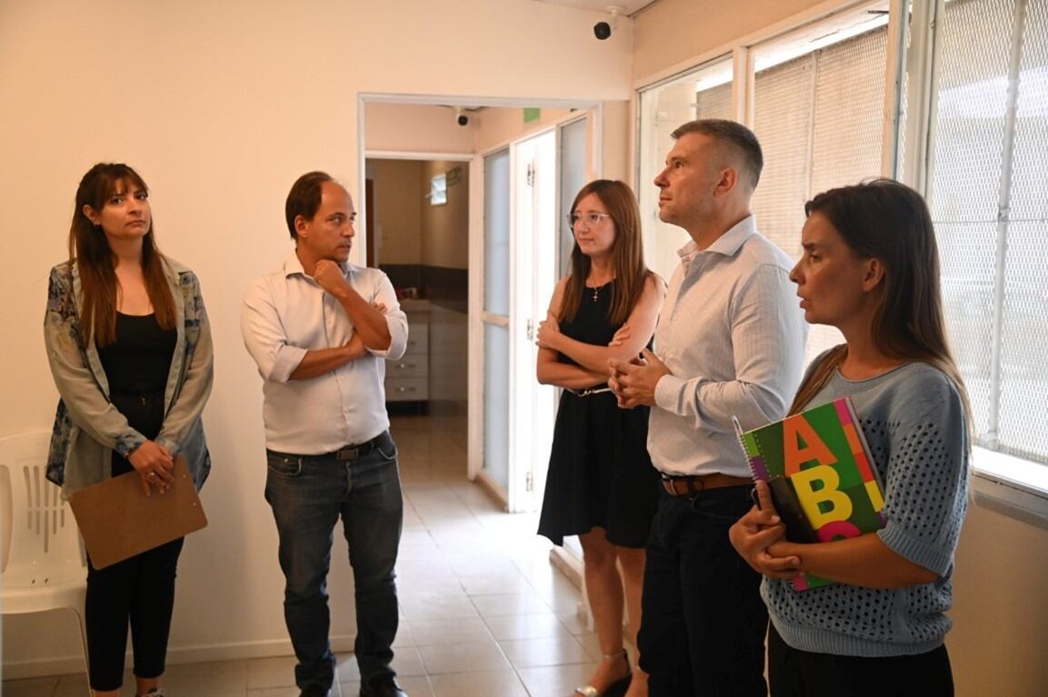 El intendente durante su recorrida por las obras