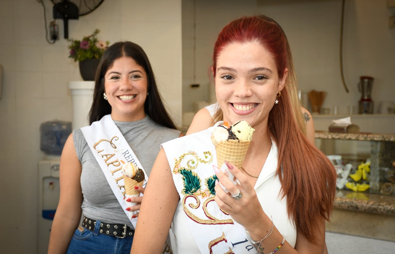 Angelina, Melanie y Dana en Heladería Las Delicias, en Guaymallén. Este jueves y viernes tendrá lugar la "noche de las heladerías".