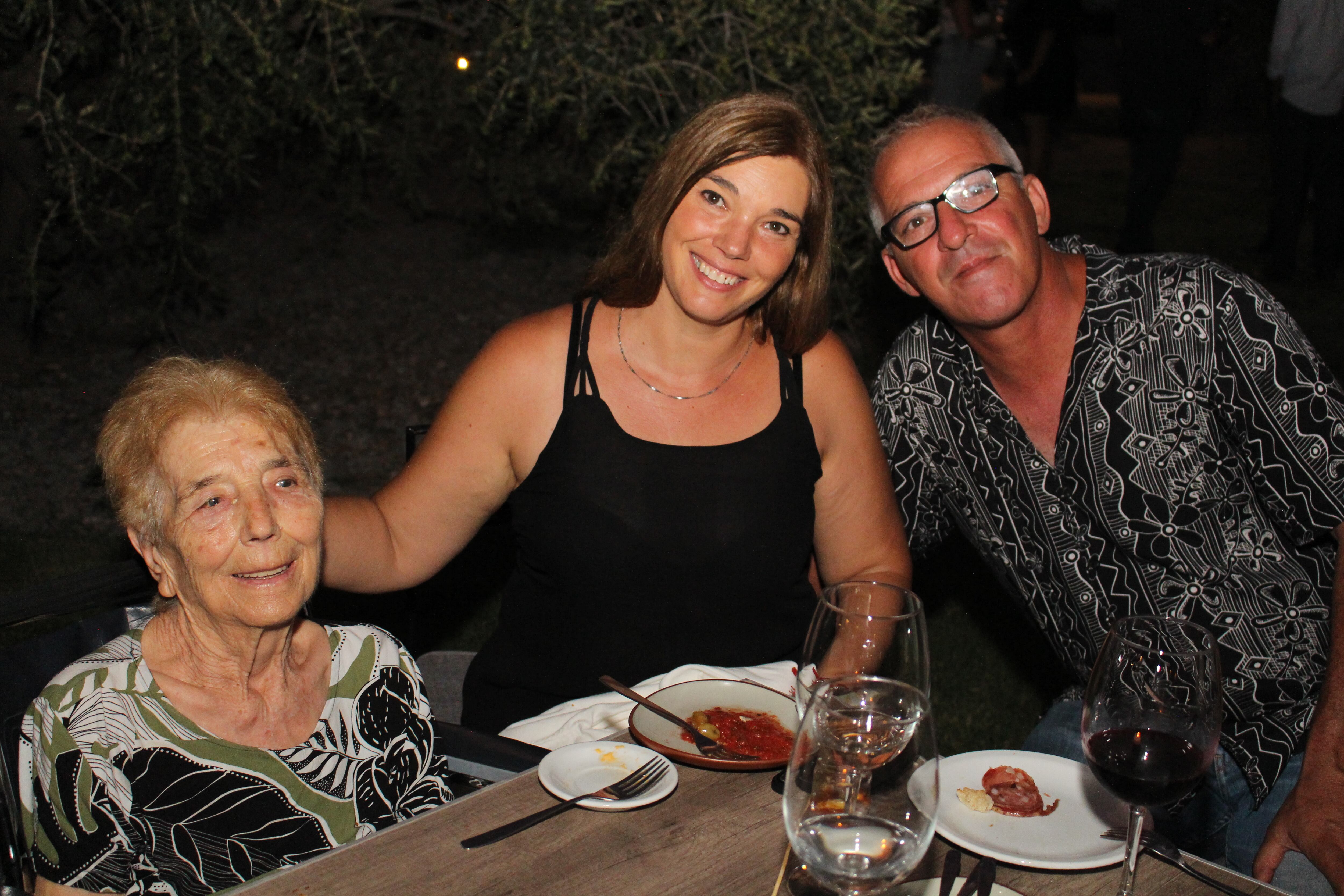 Amadora Rodriguez, Estela López y Antonio Sevilla.