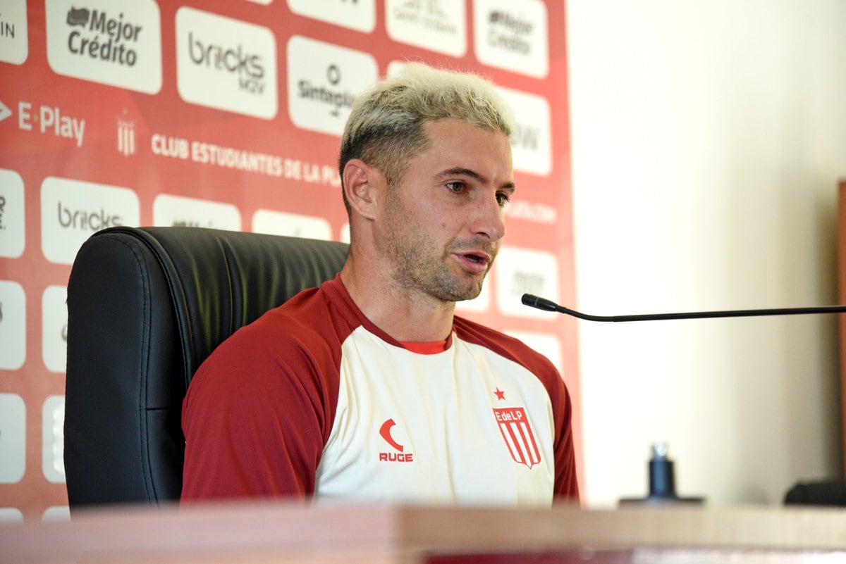 Lucas Alario tuvo su primera conferencia de prensa como jugador de Estudiantes /Foto: Prensa Estudiantes