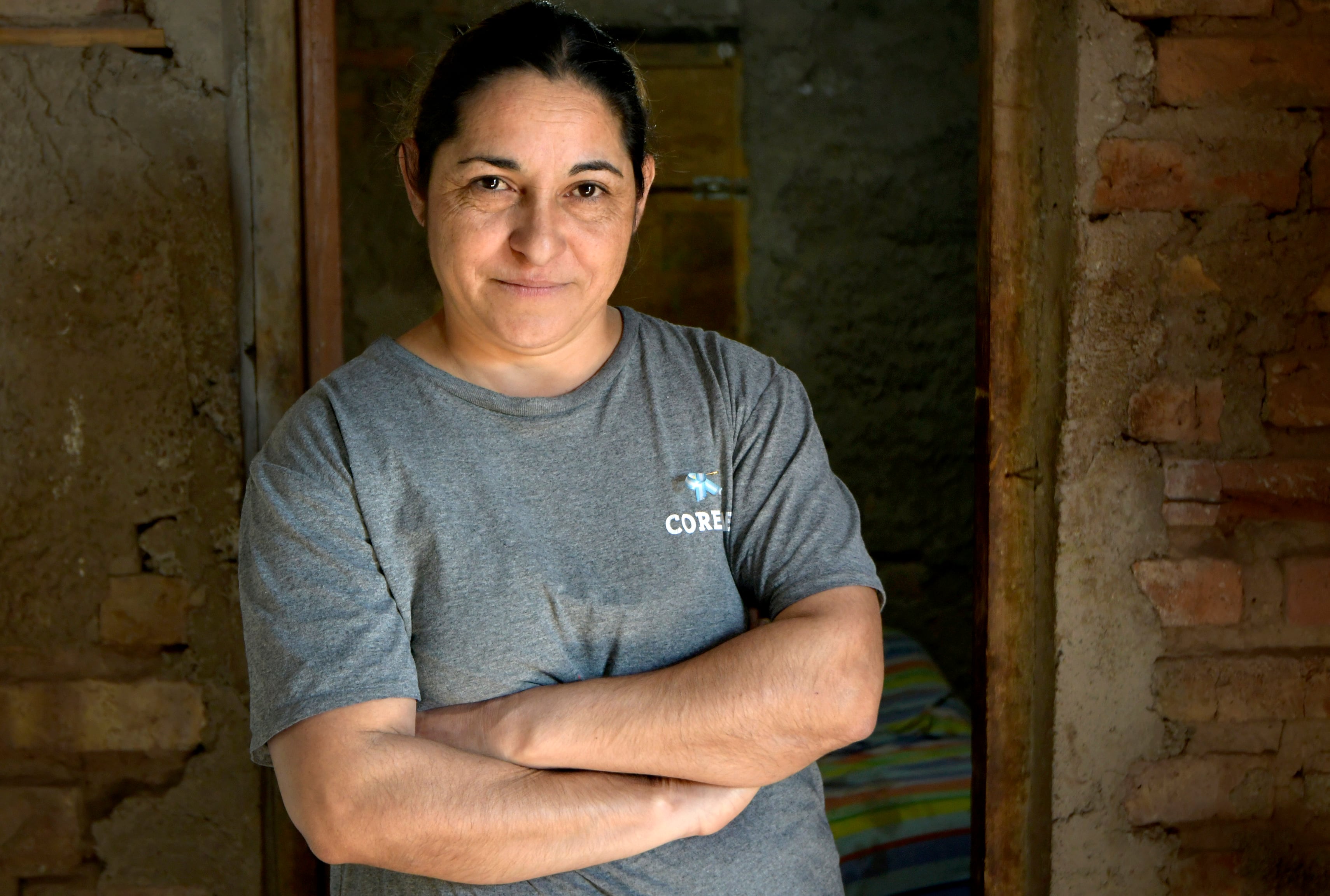 Recicladoras urbanas premiadas 

Celeste Alam, (42), pertenece al grupo colectivo de COREME que ganaron un premio por reciclar materiales, para transformar basura en juegos para armar y móviles

Foto: Orlando Pelichotti / Los Andes