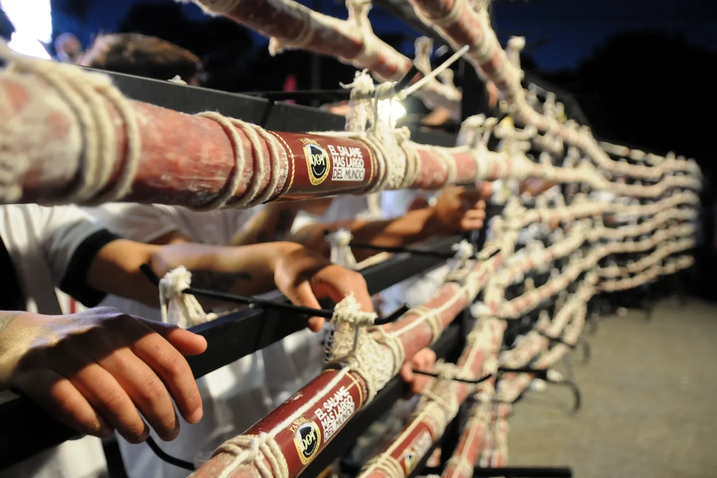 Enrollado de salame expuesto en la Chacinar 2022. Foto: Fiesta del Chacinar 2022