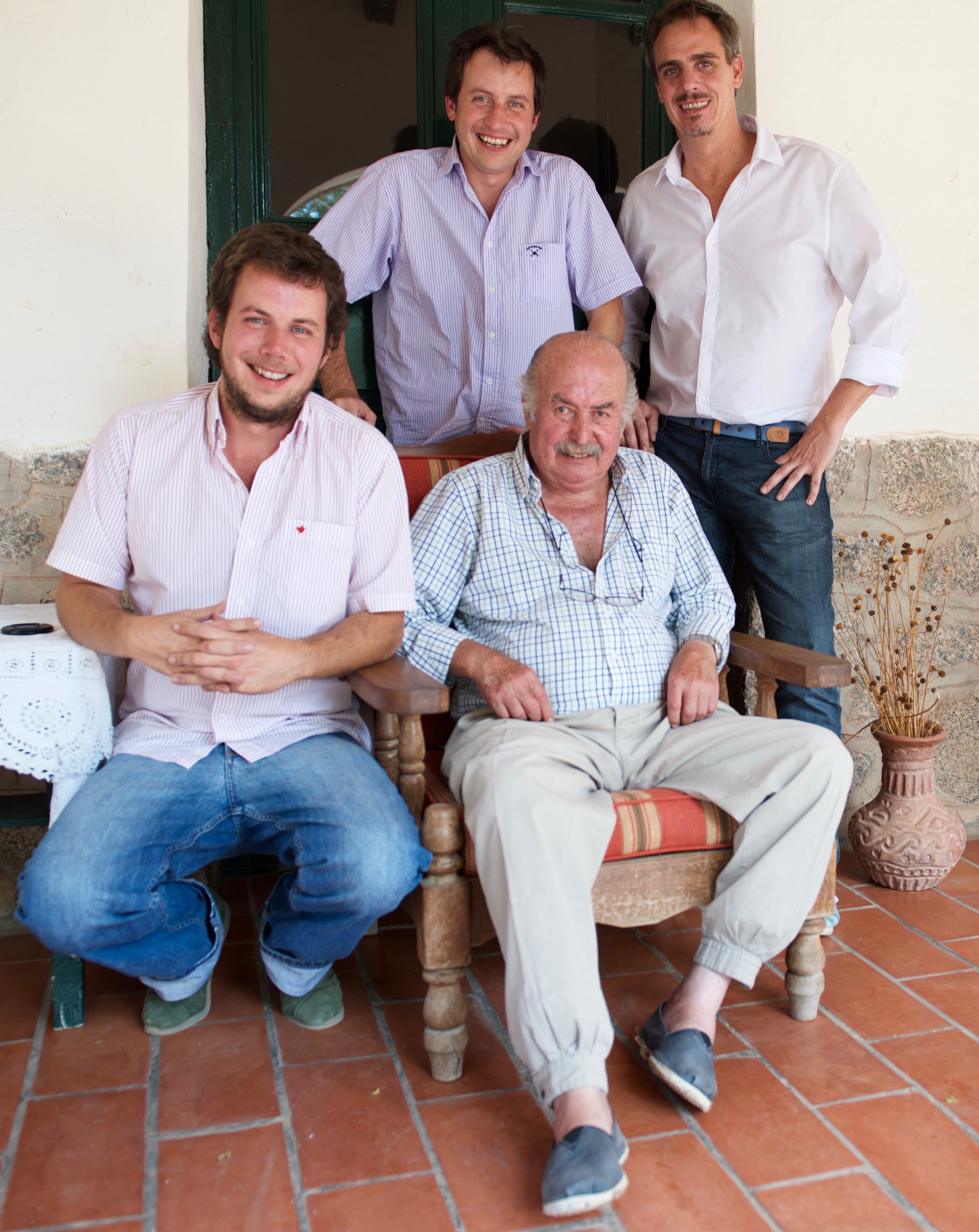 Dos de las seis generaciones que hoy están en Tacuil. - Gentileza