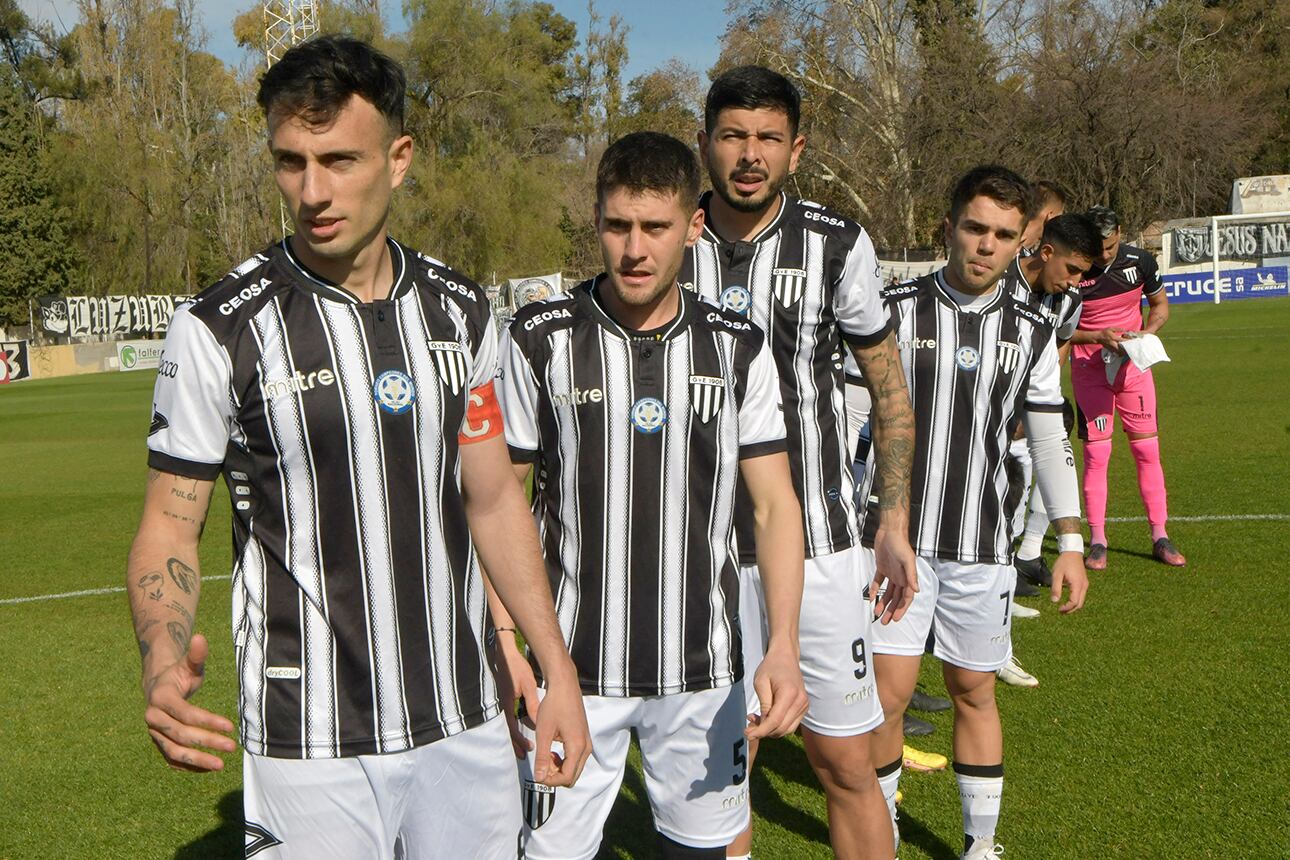 El Club Gimnasia y Esgrima perdió antes el Club  Güemes de Santiago del Estero en la fecha 26 de la Zona A de la Primera Nacional.
 Foto: Orlando Pelichotti