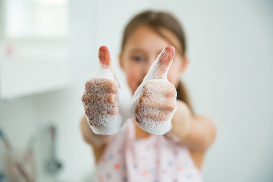 Shigelosis: para prevenirla es fundamental la higiene de los alimentos, cuidar la calidad del agua que se consume y el adecuado lavado de manos para preparar los alimentos, luego de ir al baño o cambiar a alguien dependiente.
