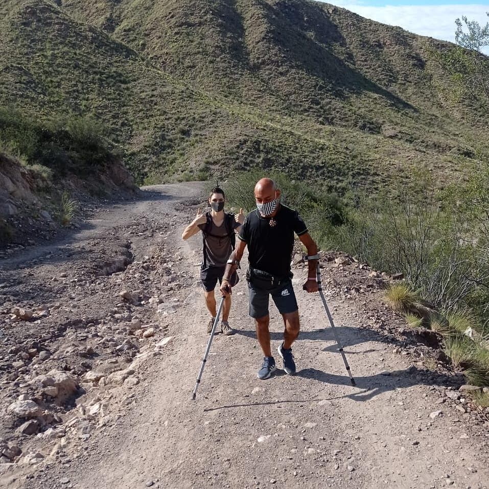 A pesar de las limitaciones, Adrián sigue avanzando en su sueño.