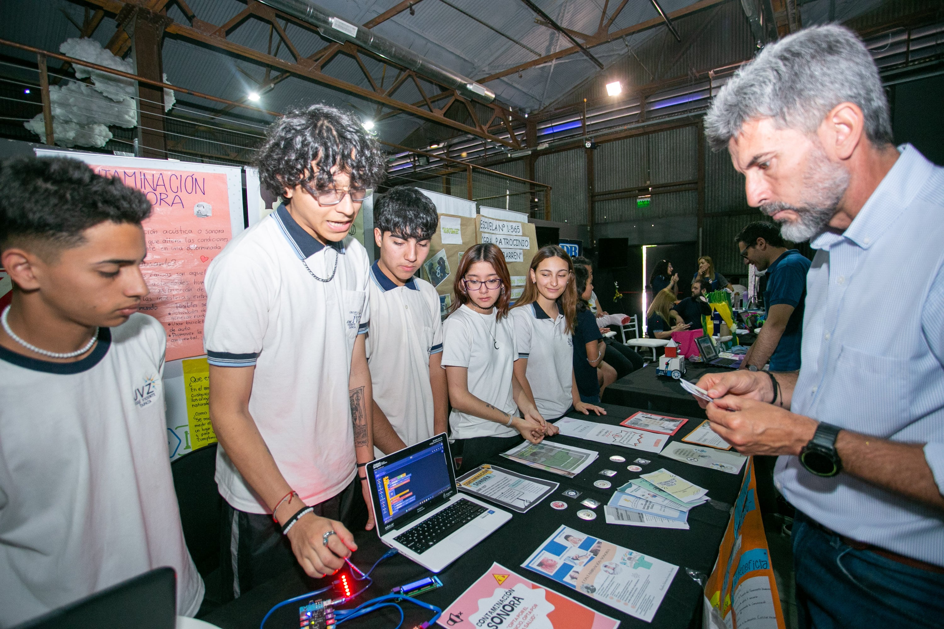 Ulpiano Suarez estuvo presente en la apertura de la Semana de la Innovación