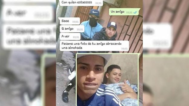 El joven le siguió mandando fotos para que ella comprobara que no estaba con otra mujer sino con un amigo.