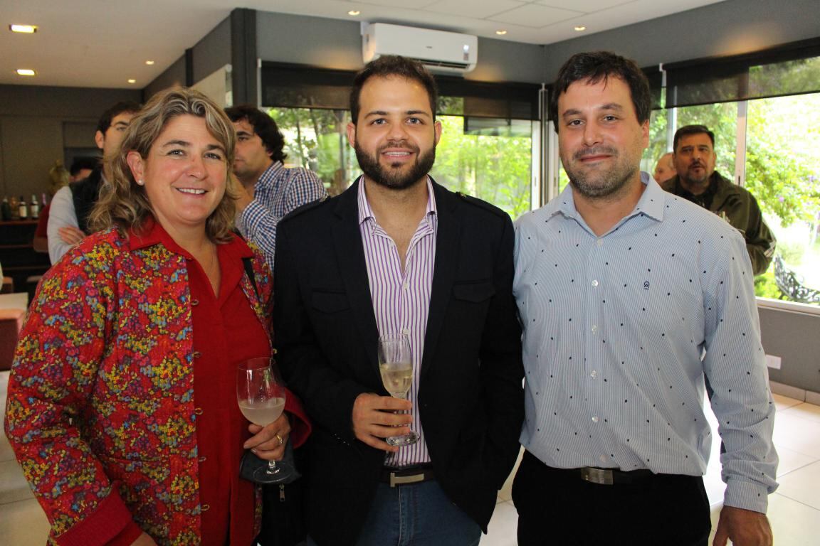 Viviana García Sotelo, Hernán Bittar y Santiago Montiveros.