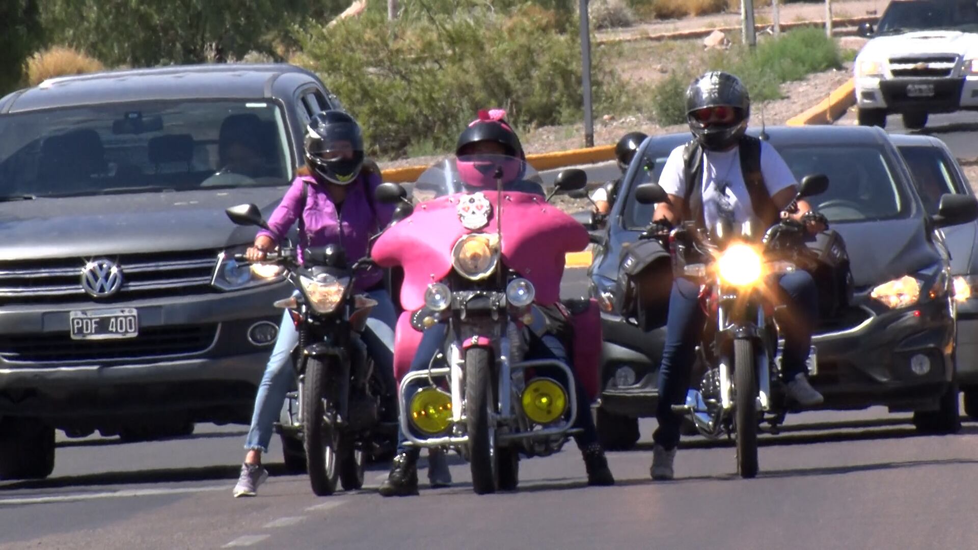 Apasionadas en sus motos recorren las rutas de Mendoza - Claudio Gutiérrez 