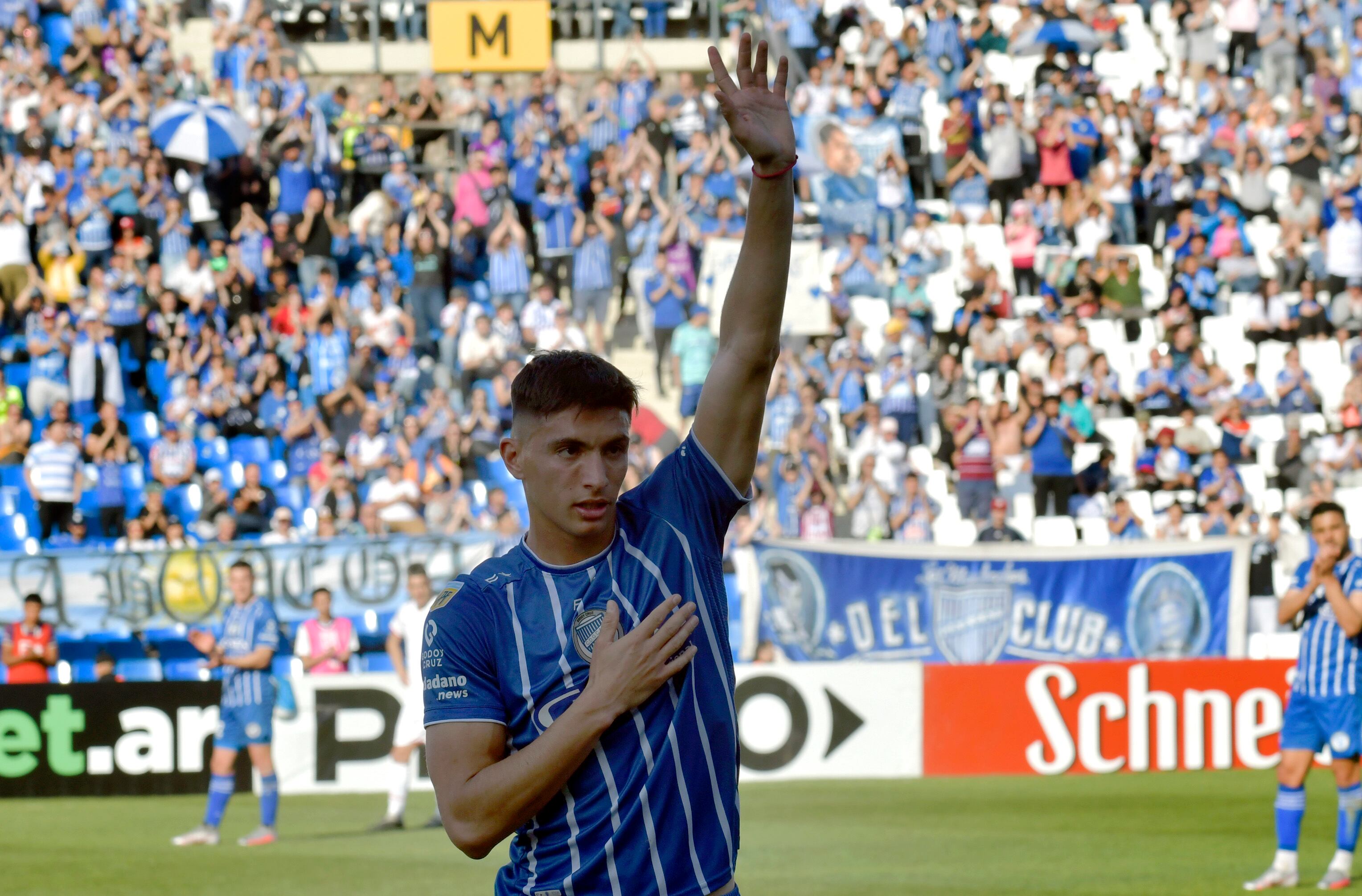 Ezequiel Bullaude, la joya del Tomba que se va a Europa. 
Foto: Orlando Pelichotti / Los Andes