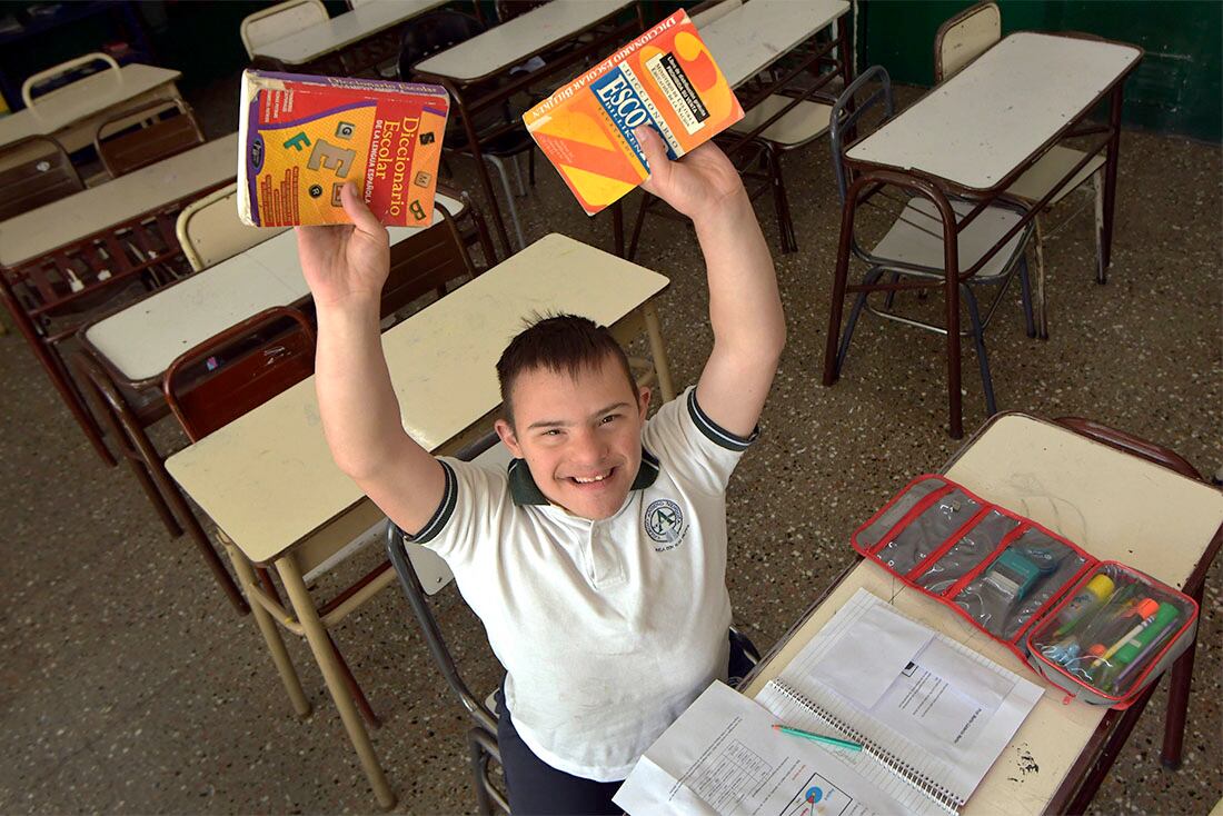 Recortes en el presupuesto para acompañamiento a discapacitado

Recortes en discapacidad: los crudos testimonios en primera persona del ajuste en salud. Javier Tomás Lescano tiene 17 años, cursa el tercer año de la Escuela Secundaria Andino.


Foto: Orlando Pelichotti / Los Andes