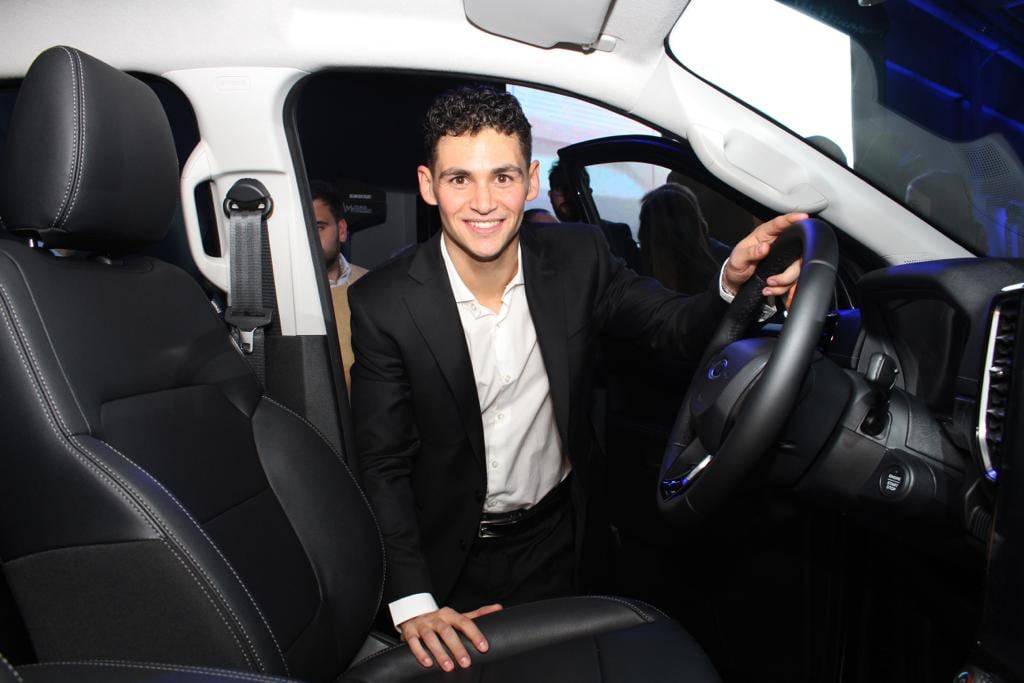 Ignacio Goldstein probando la nueva Ford Ranger. Foto: Nicolás Guevara