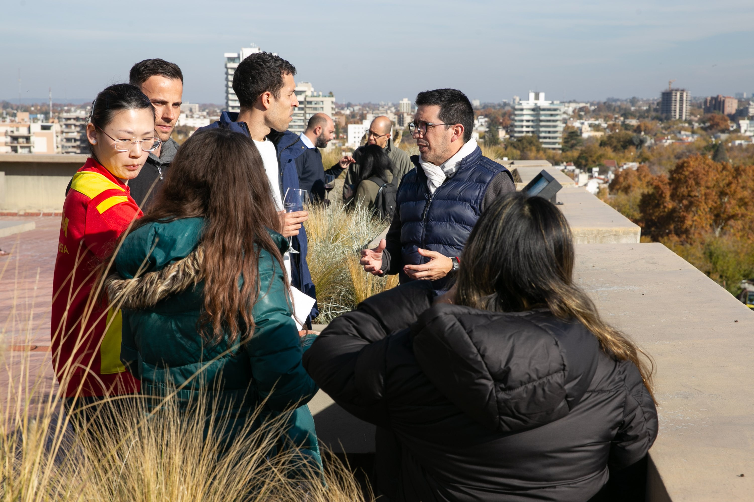 La Ciudad de Mendoza recibió a tenimesistas de élite en la Terraza Jardín Mirador.