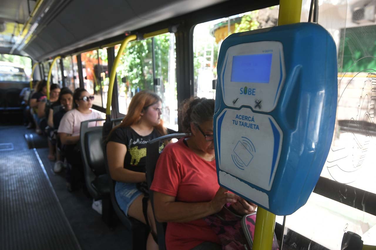 Se realizará la revisión tarifaria del boleto de colectivo en la provincia de Mendoza

Foto: José Gutierrez / Los Andes