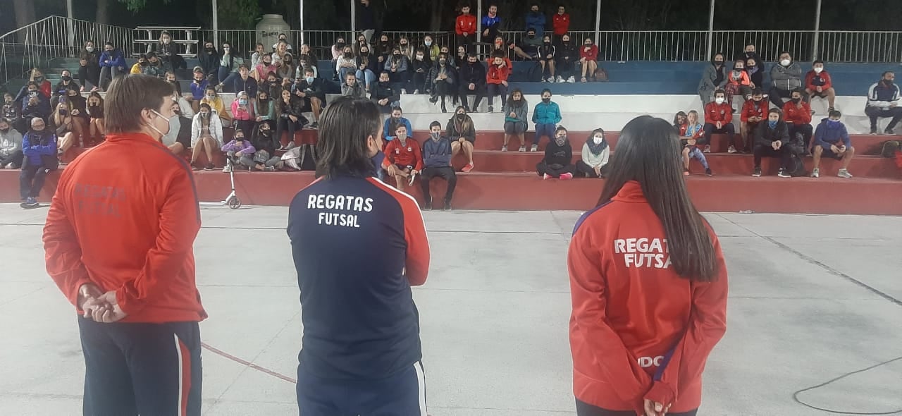 Los encargados de la disciplina futsal del Lago, en la presentación de la rama femenina.