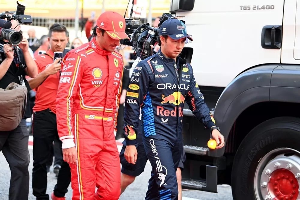 Carlos Sainz (Ferrari) y Sergio Pérez (Red Bull Racing) protagonizaron un accidente trascendental en la carrera