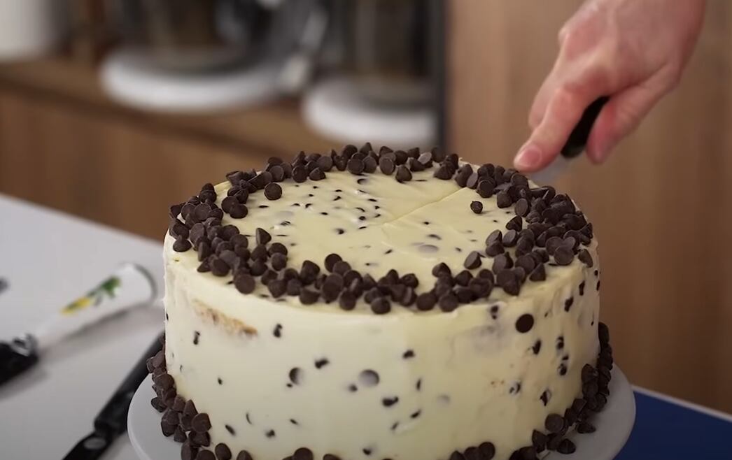 Paso a paso para hacer una torta de vainilla con chips