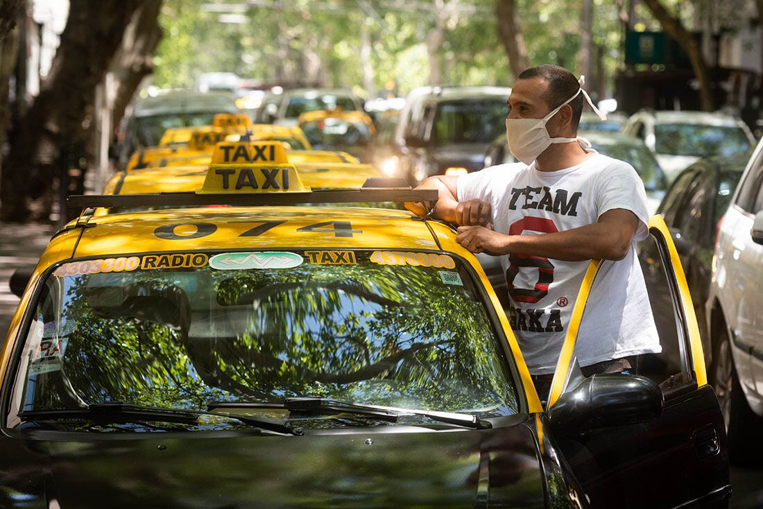 Licencia de conducir por puntos: taxistas piden mayor puntaje para quienes trabajan con autos. Foto: Imagen ilustrativa (Ignacio Blanco / Los Andes)