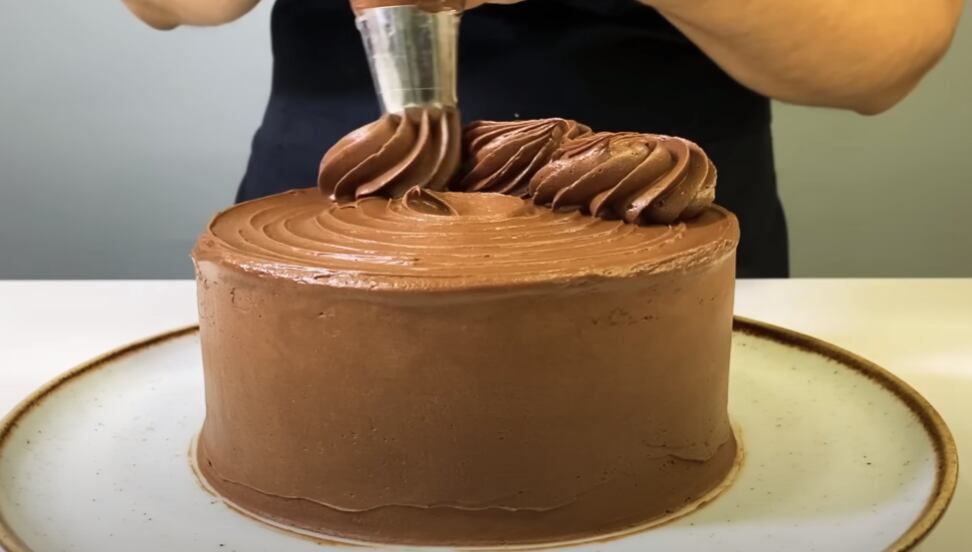 Paso a paso para hacer esta súper torta de chocolate