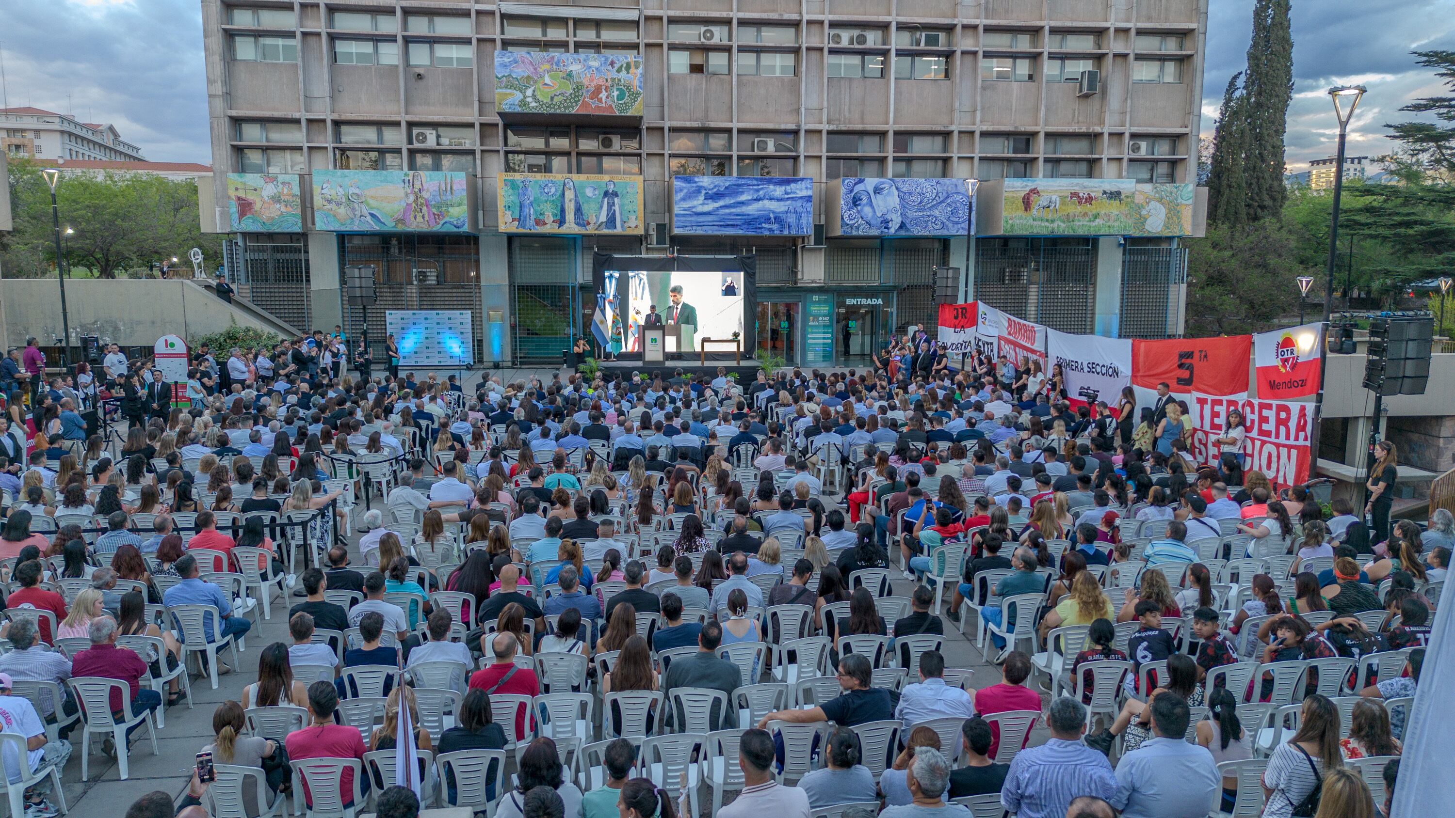 El intendente Ulpiano Suárez asumió su segundo mandato. Foto: Municipalidad de la Ciudad de Mendoza.