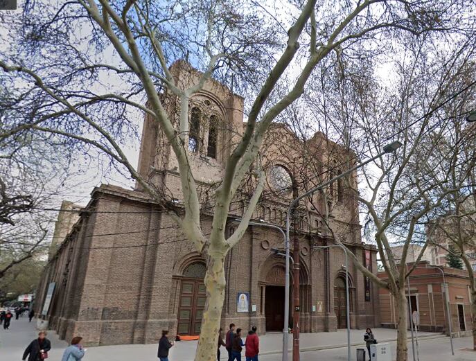 El jesuita abusador Fretes colaboró en la parroquia del Barrio San Martín, a pocas cuadras de una escuela. Foto: Captura web.