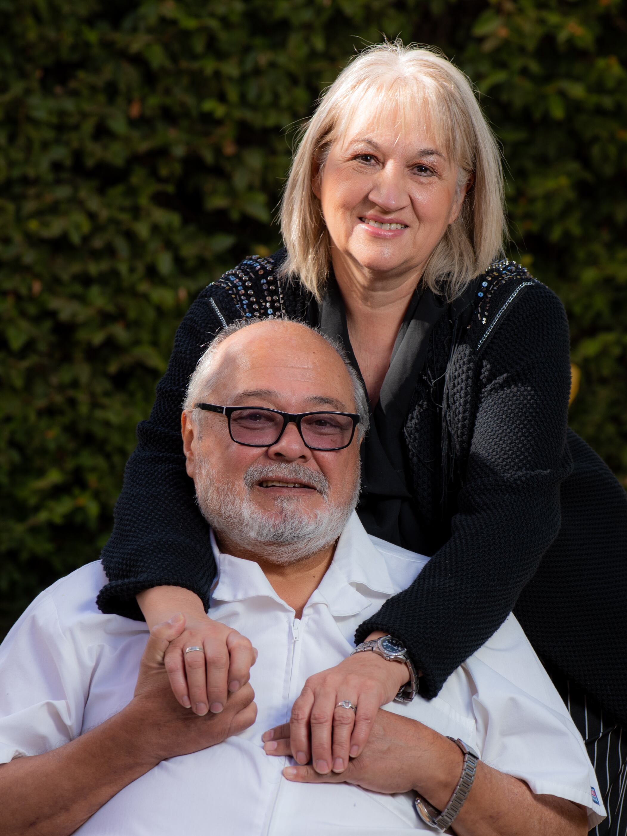 El Dr. Leiva junto a su esposa, Isabel Götte.