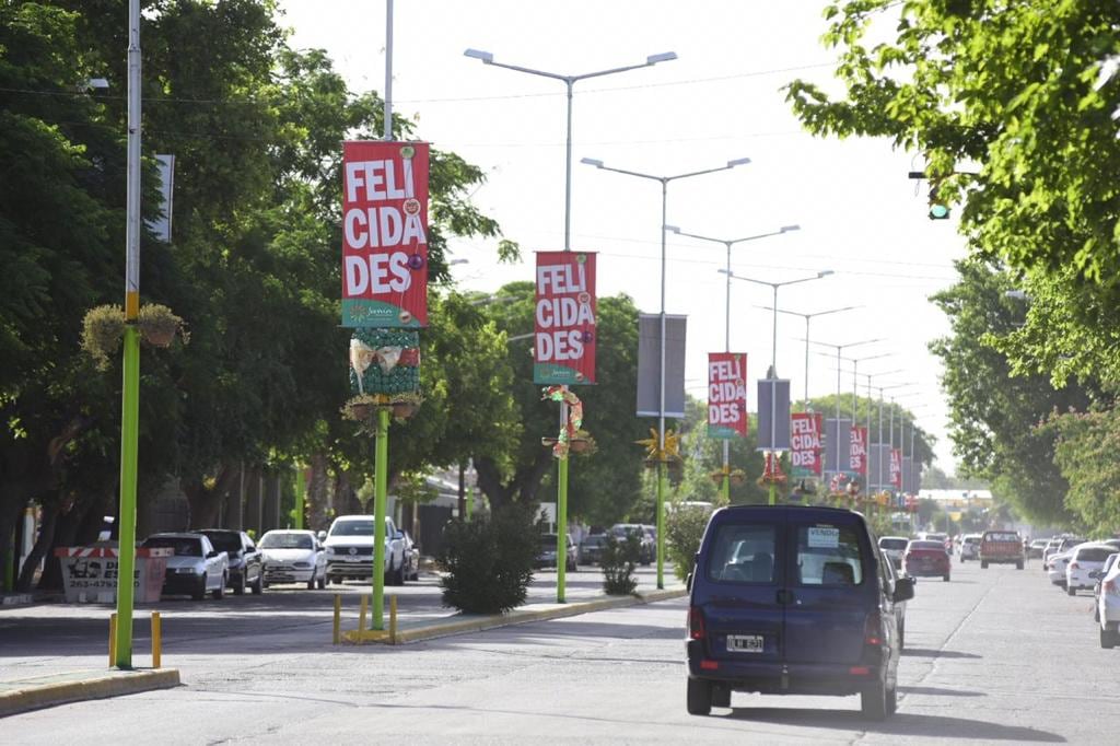 El municipio colocó distintos carteles con mensajes para los ciudadanos.