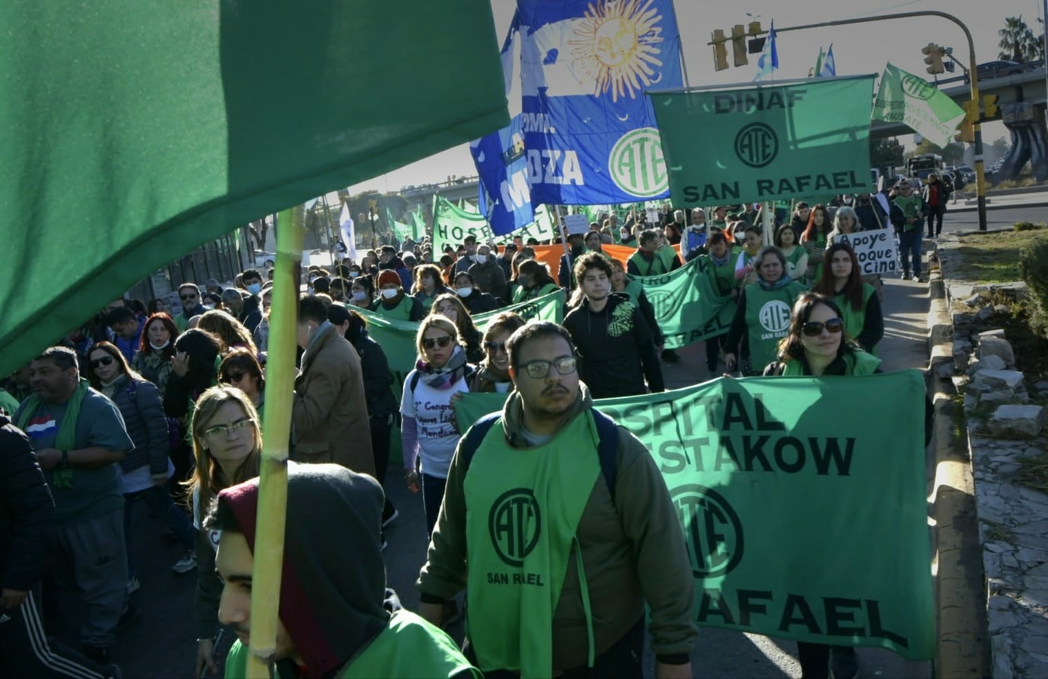 Marcha de los gremios. ATE. Orlando Pelichotti / Los Andes