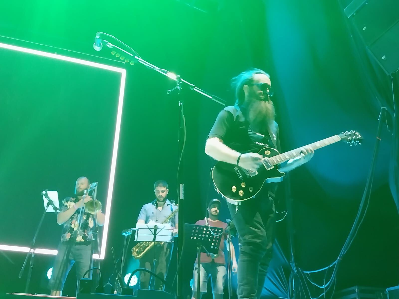 La banda brindó un show a todo motor en el Multiespacio Cultural Luján de Cuyo.