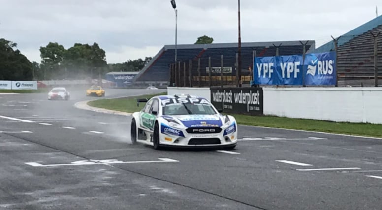 Ciarrocchi festejó en la primera fecha del Top Race