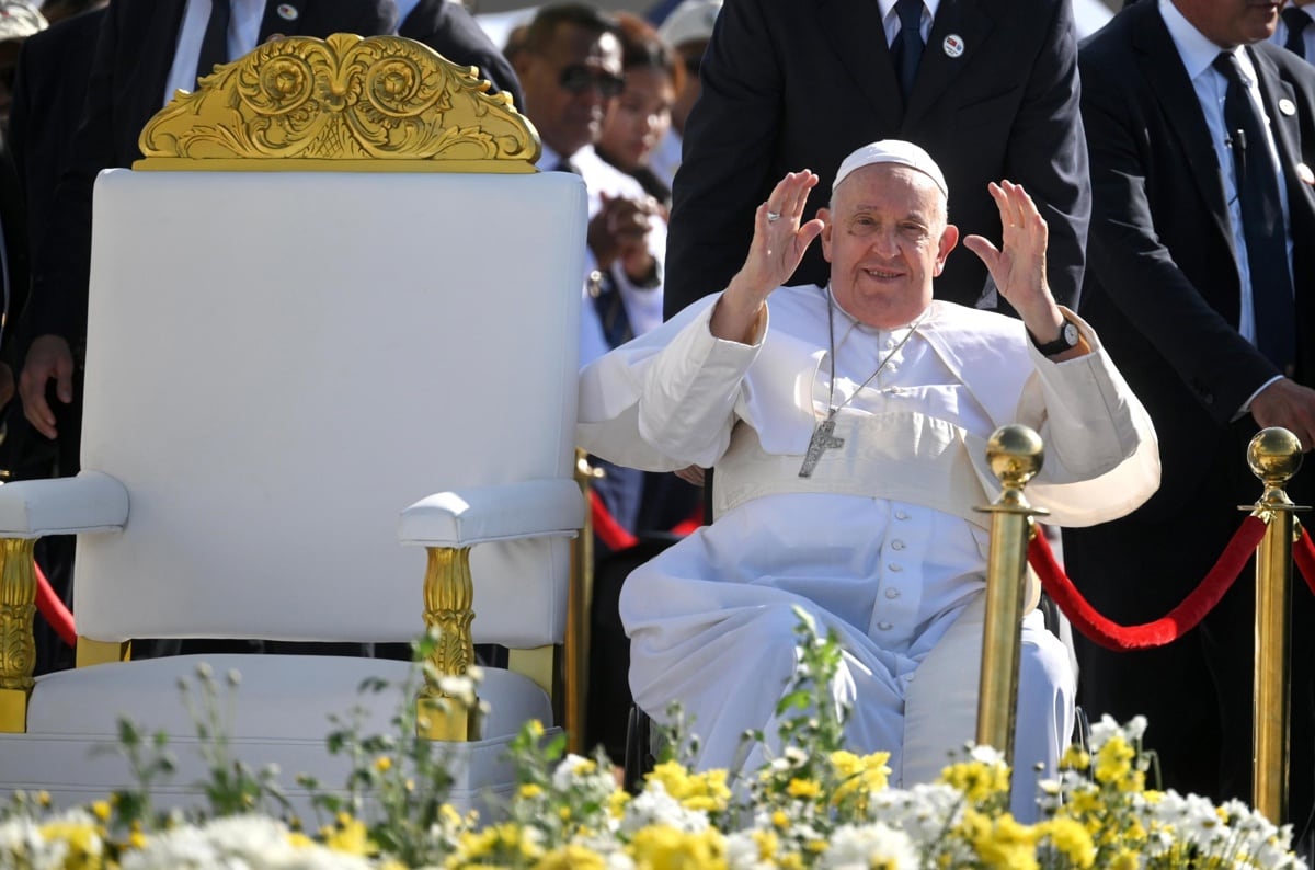 El papa Francisco en su gira por Timor Oriental con récord de convocatoria popular - EFE/EPA/ALESSANDRO DI MEO