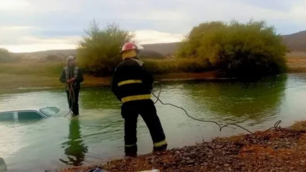 El hecho ocurrió en un espejo de agua de Playa Bonita, Río Mayo. Foto: Gentileza