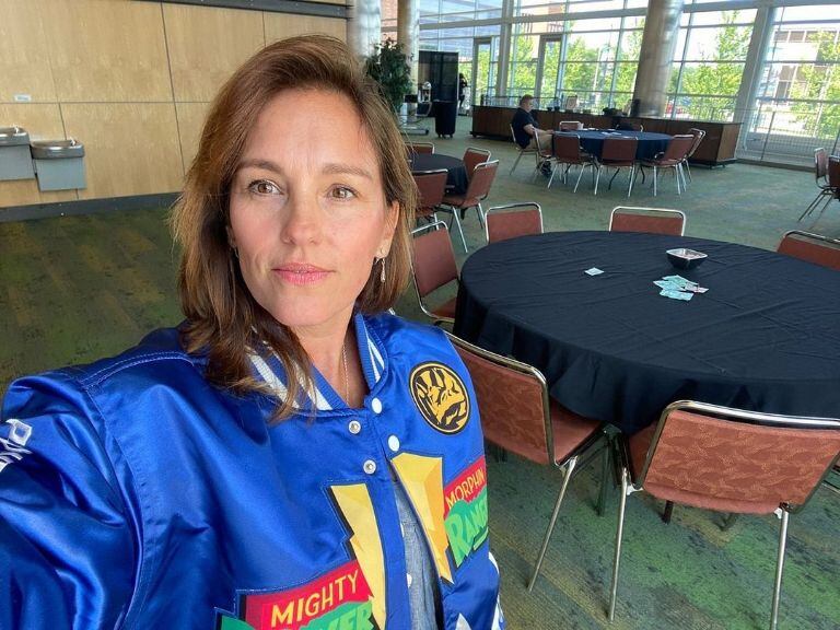 Amy Jo Johnson, la Power Ranger rosa original tiene 53 años.