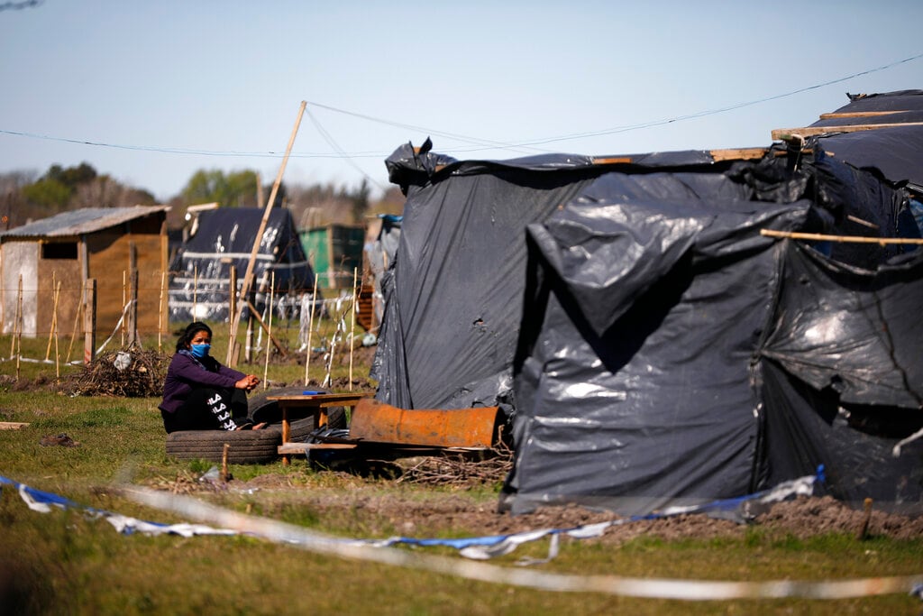 Un tribunal ordenó el desalojo de las familias que se encuentran allí desde julio, pero las familias dicen que no tienen adónde ir en medio de la pandemia de COVID-19.