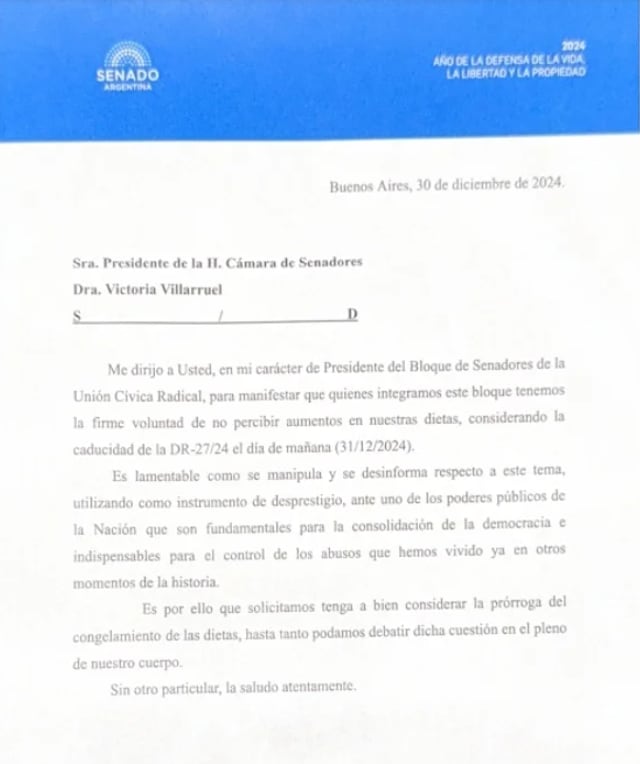 Comunicado de los senadores de la UCR, con la firma de su presidente de bloque Eduardo Vischi. Captura: NA