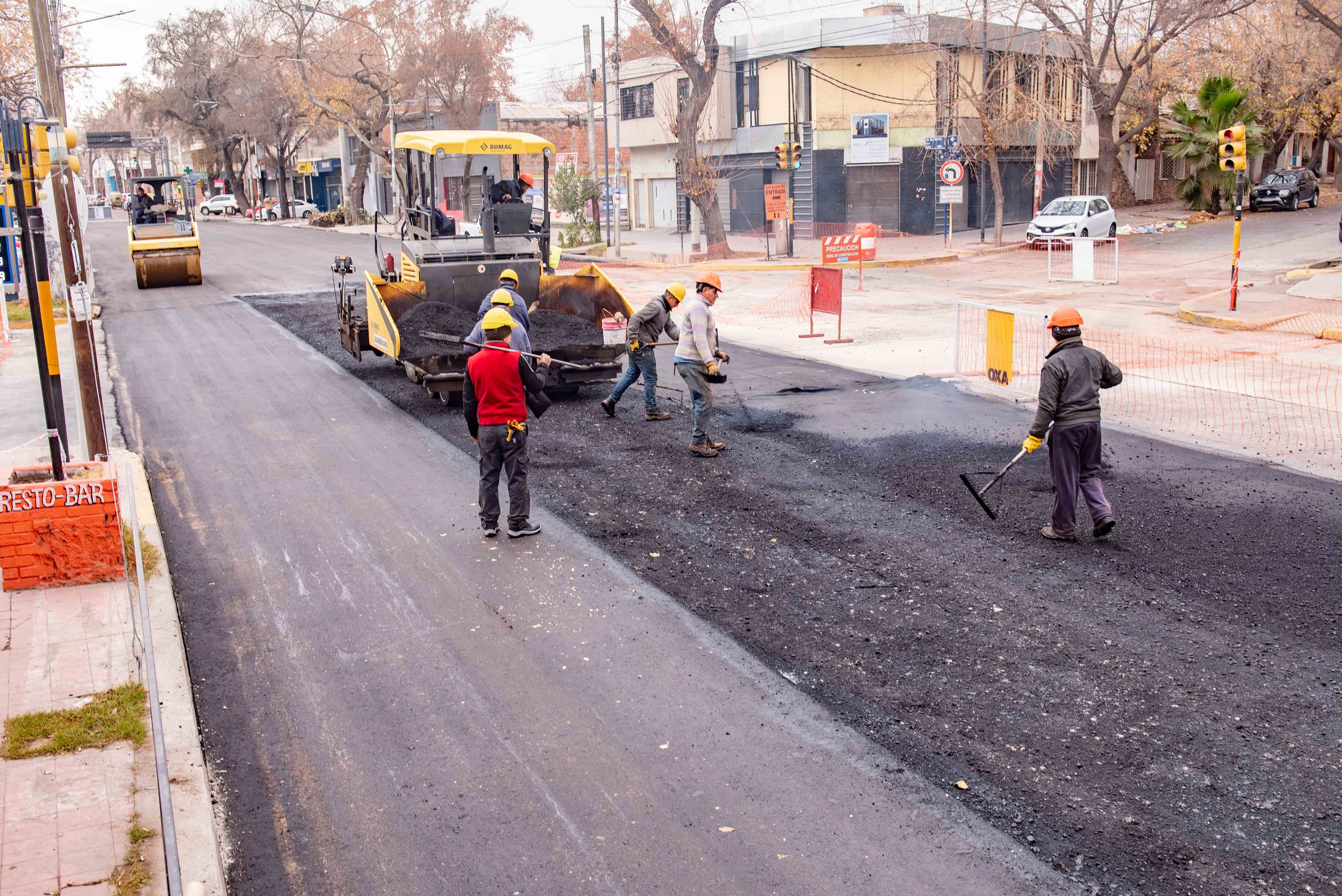 Avanzan las obras de mejoramiento vial en avenida San Martín. Foto: Prensa Ciudad de Mendoza