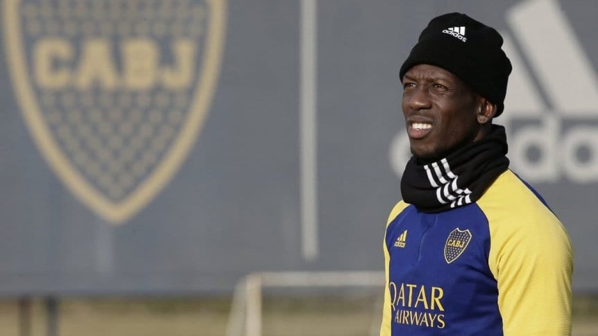 Luis Advíncula, el defensor que dejó España para sumarse a Boca. 