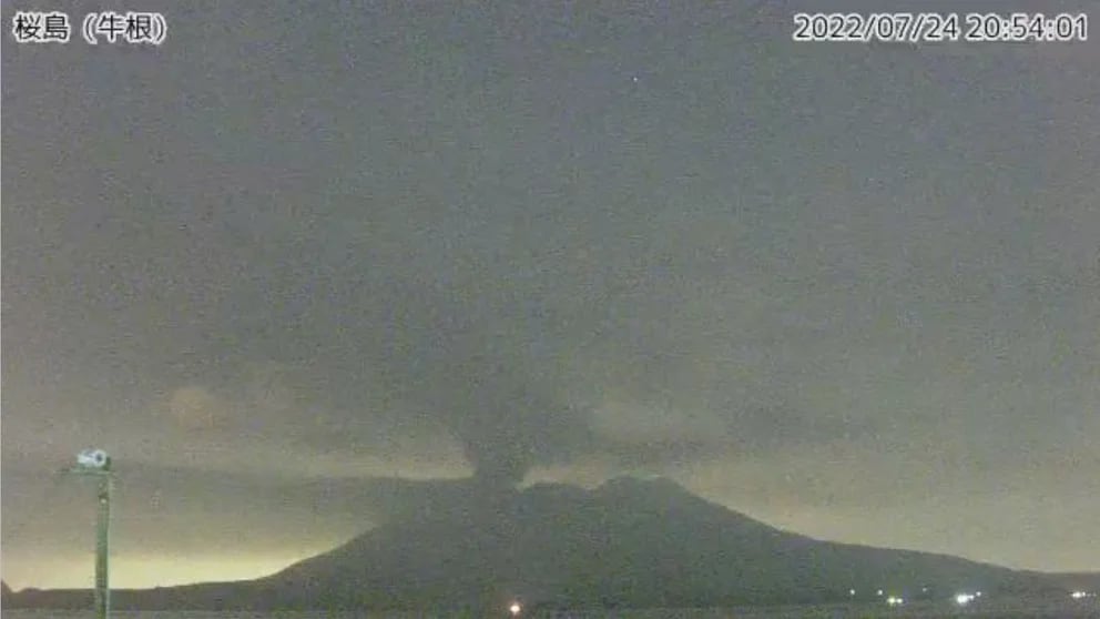 Evacuación por alerta de erupción del volcán