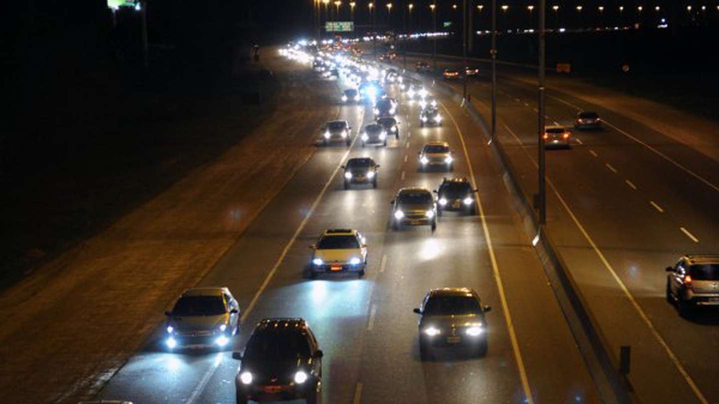 La joven se arrojó de auto en movimiento en plena pista a la altura de Hudson.