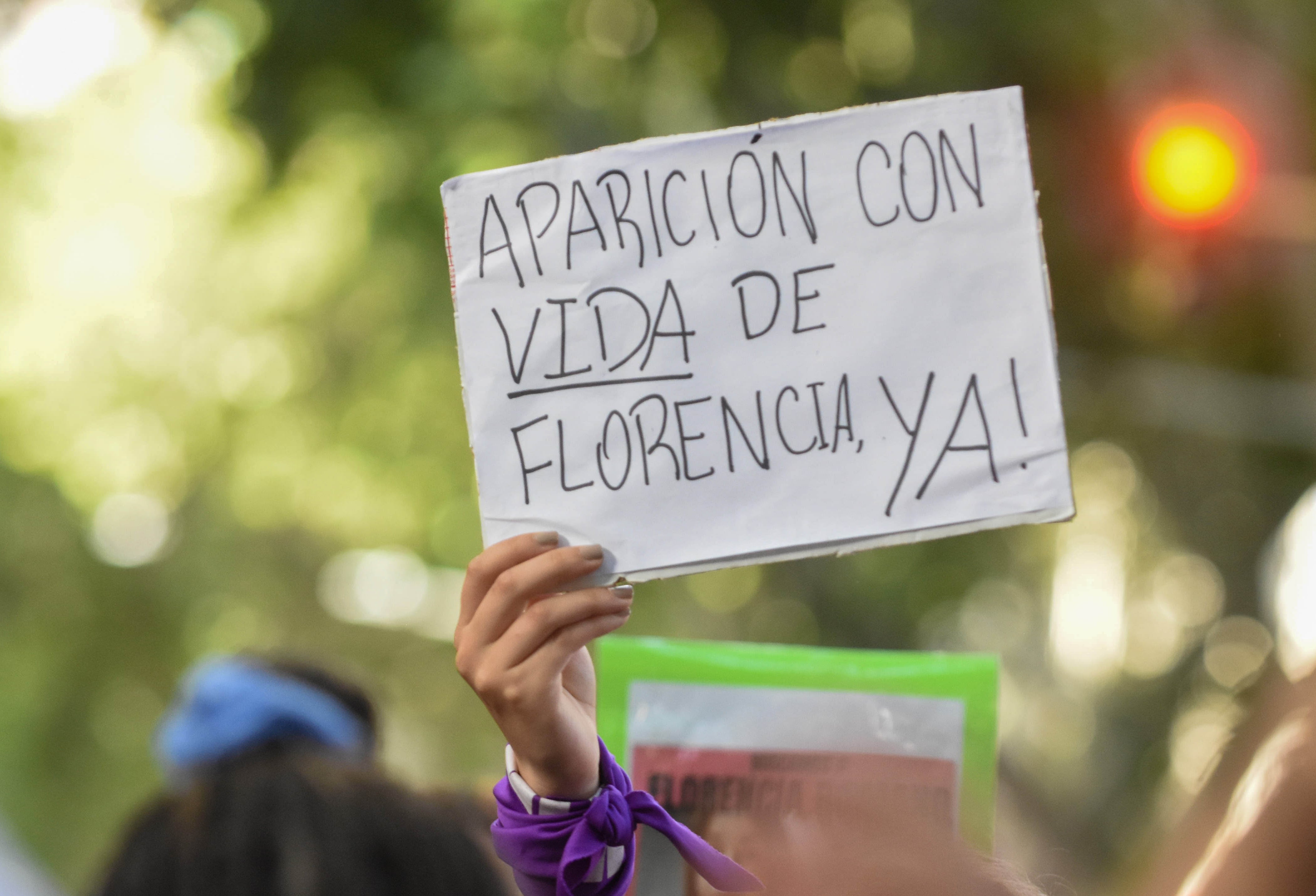 Marcha por la aparición con vida de Florencia Romano, una pequeña de 14 años desaparecida desde hace 5 días.