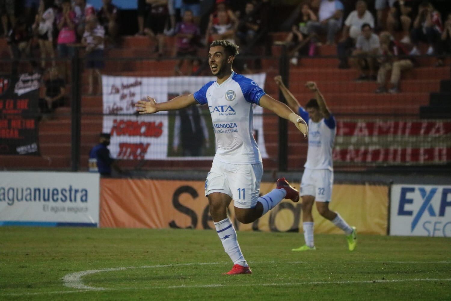  Martín Ojeda celebra uno de sus doce goles en el Tomba. De las últimas incorporaciones, fue el que más rindió. /Gentileza Prensa de Godoy Cruz