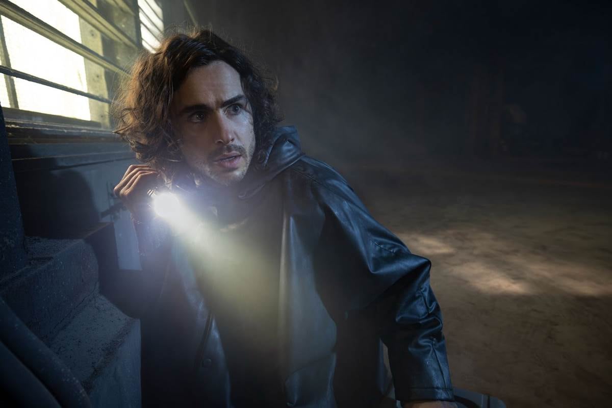 Ben Schnetzer en el papel de Yorick Brown. Crédito: Disney.