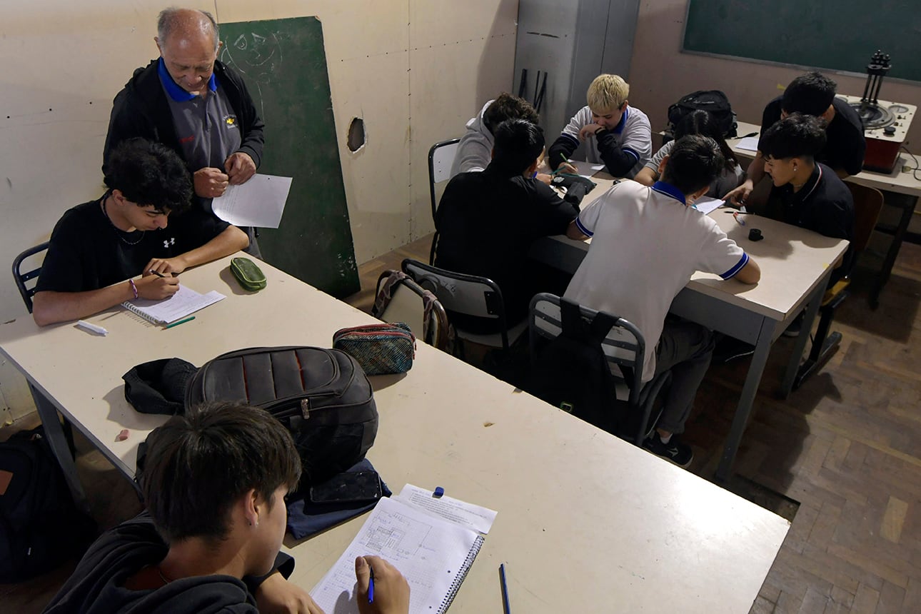 Está en marcha el proceso para ingresar a primer año de la secundaria para el ciclo 2025 en Mendoza,
Escuela Técnica Gabriel del Mazo 
Foto: Orlando Pelichotti