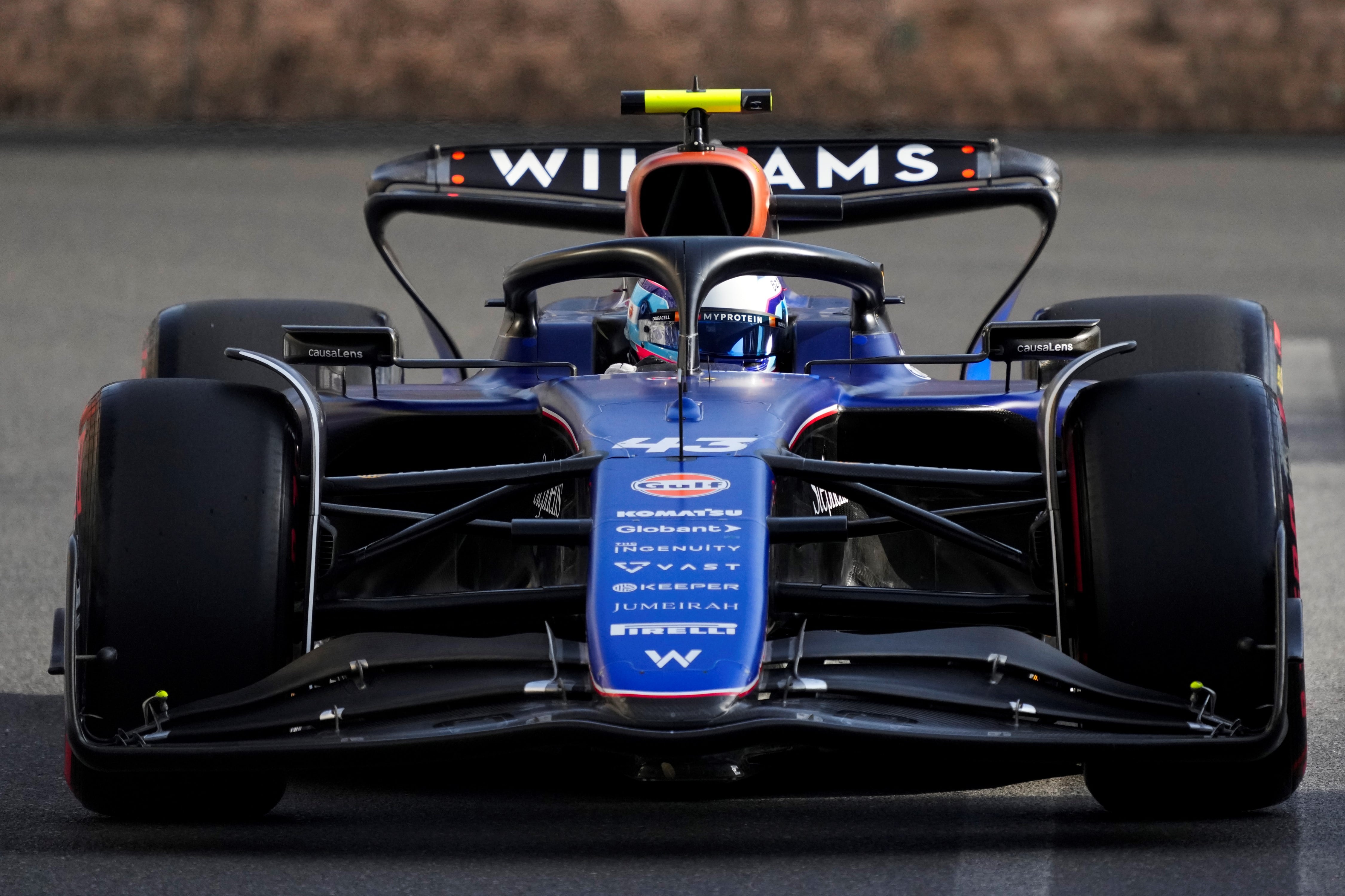 Franco Colapinto terminó en el octavo lugar en el circuito de Bakú y Argentina volvió a sumar puntos en la Fórmula 1. (AP)